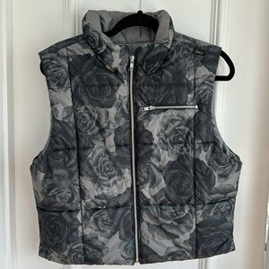 Skea Limited Rose Vest Like New Size Large